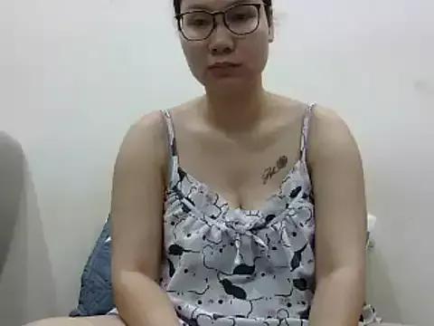Kiko_sunflower from StripChat