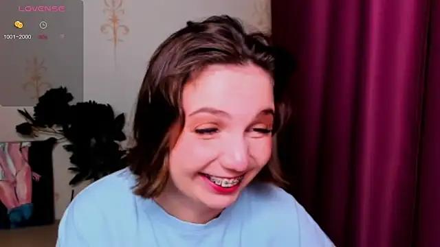 KindHazelHere_ from StripChat is Freechat