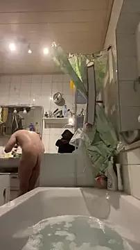 Kingpowerlittel from StripChat is Freechat