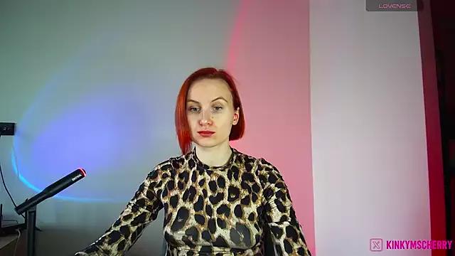 KinkyMissCherry from StripChat