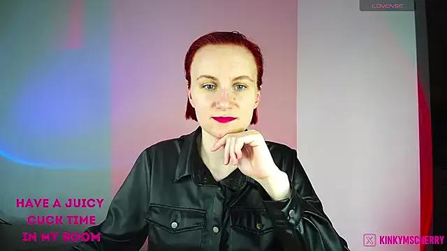 KinkyMissCherry from StripChat