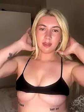 KinkyXKiki webcams show profile image 