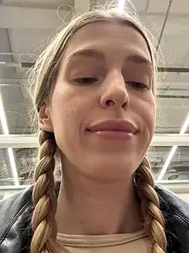 Photos of kira_mia from StripChat is Freechat