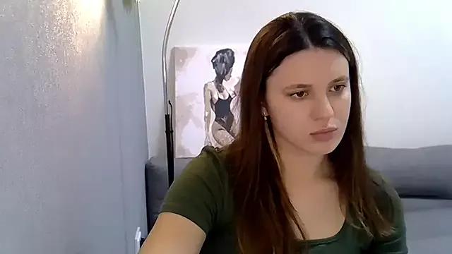 KiraHoney from StripChat is Freechat