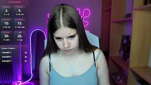 KiraKyler from StripChat is Freechat