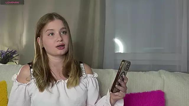 Kirastylish webcams show profile image 