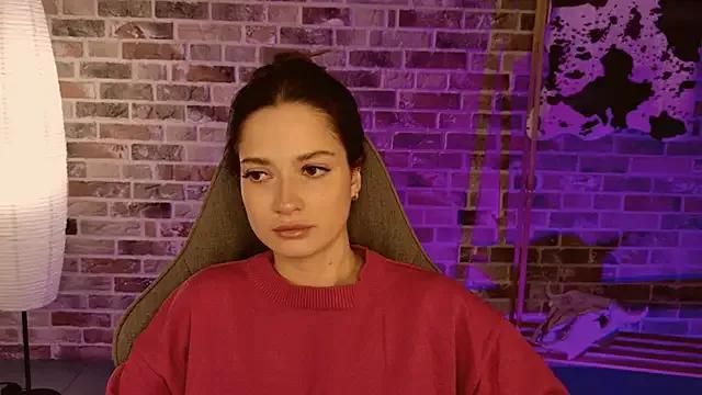 KiraVair from StripChat is Freechat