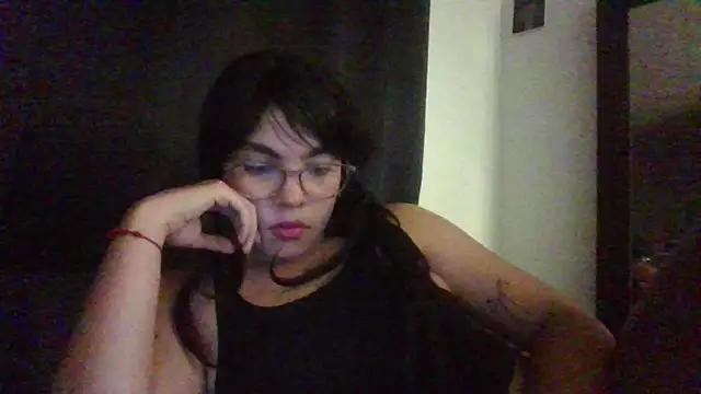 Kiri_Cutee from StripChat