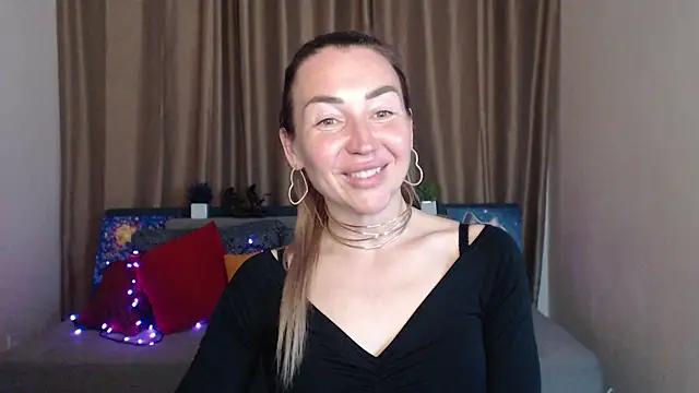 Kiss_julli88I from StripChat