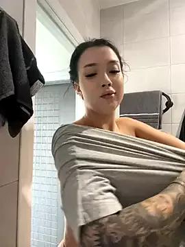 kiss_Lissa from StripChat