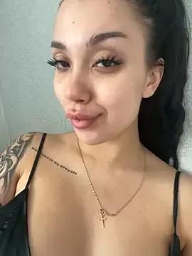 kiss_Lissa from StripChat