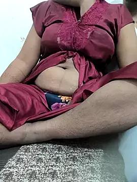 Kissing_Couple from StripChat