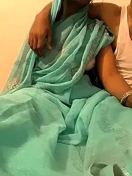 Kissing_Couple from StripChat