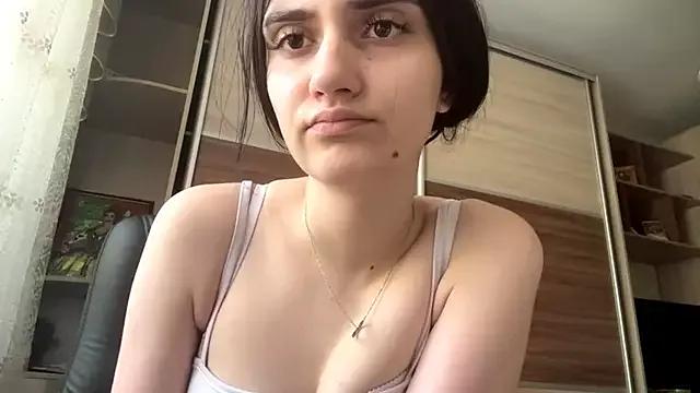KissKitten from StripChat is Freechat