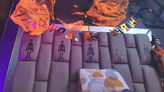 kissme_luna from StripChat