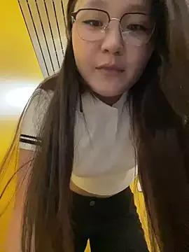 KissMeEva from StripChat is Freechat