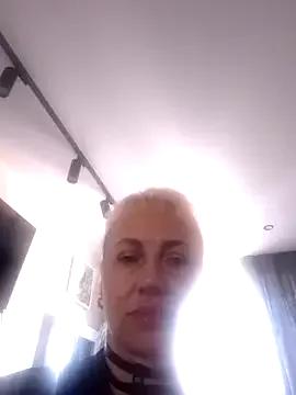 KissMiSveet from StripChat is Freechat