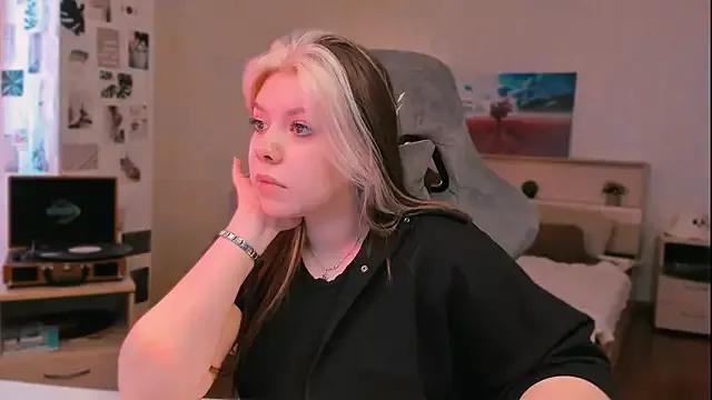 kissmywings from StripChat
