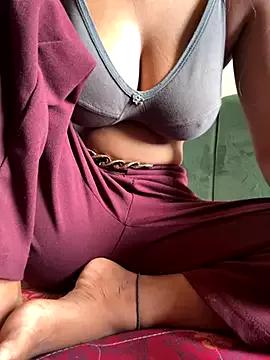 kissujaan from StripChat is Freechat