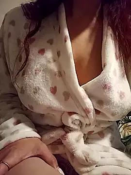 KITTEN-10 from StripChat is Freechat