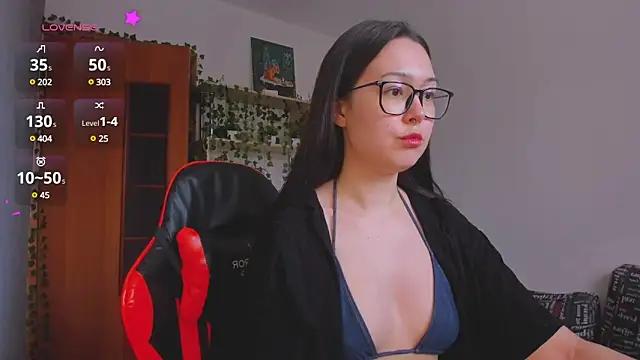 kittenrisha from StripChat