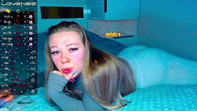 kitti_kaattt from StripChat