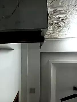 Kitty_18teen from StripChat is Freechat