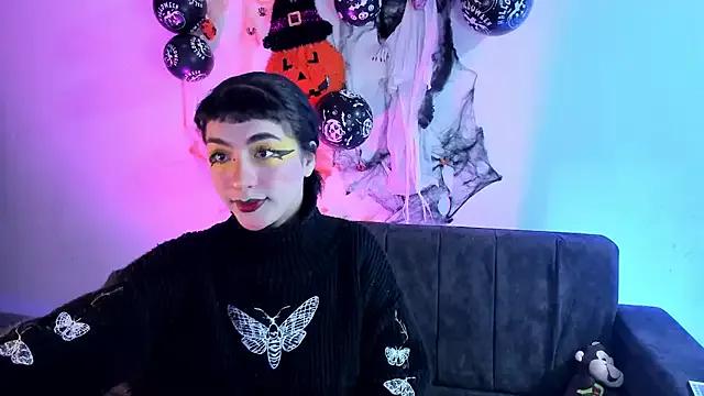 kitty__chs from StripChat is Freechat