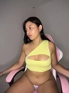 Kitty_Cum2 from StripChat