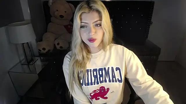 Dirty chat webcam: explore liveshows with versed models, from laying bare to fetishes, in a variety of sexy free adult webcams.