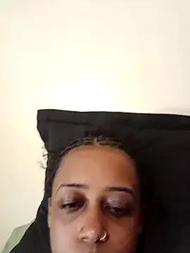 kitty_louise from StripChat is Freechat