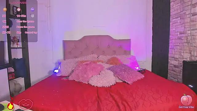 kitty_queen10 from StripChat