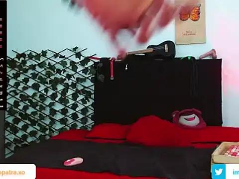 kitty_vaal from StripChat