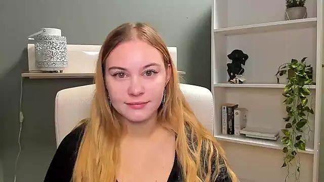 kitty_valeria from StripChat