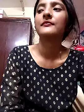 KittyBby14 from StripChat