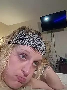 KITTYBOOBOOFUXX from StripChat