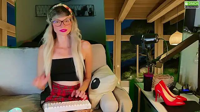 Kittychatte from StripChat