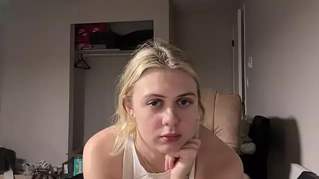 Kittycreamgirl webcams show profile image 