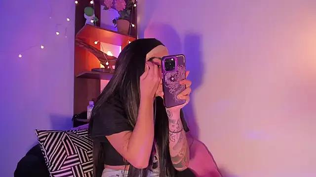 Kittyhell_cam from StripChat is Freechat