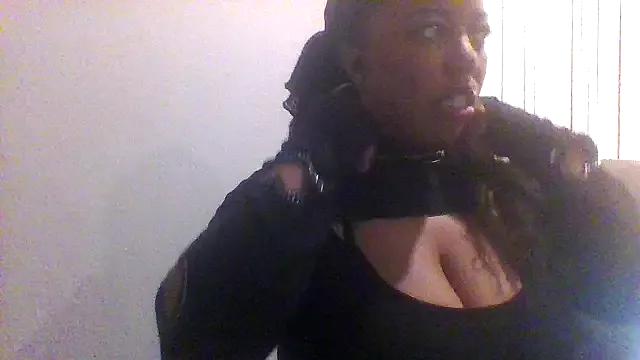 KittyKayla from StripChat is Freechat