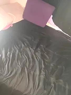 kittylove20 from StripChat
