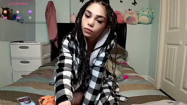 kittymarie28 from StripChat