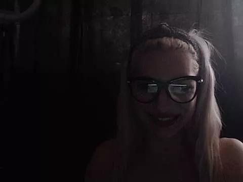 KittyMia from StripChat