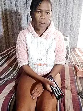 KittyMilfx3 from StripChat