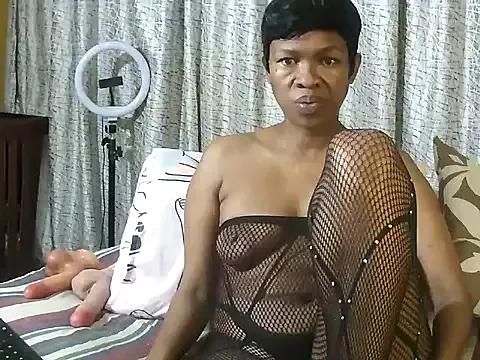 KittyMilfx3 from StripChat is Freechat