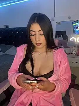 KittyRous from StripChat