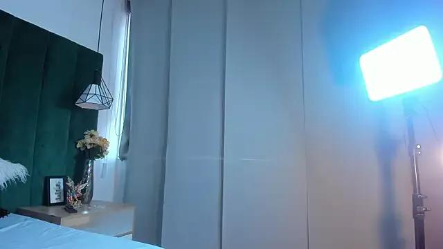 kittyy_milk_001 from StripChat is Freechat