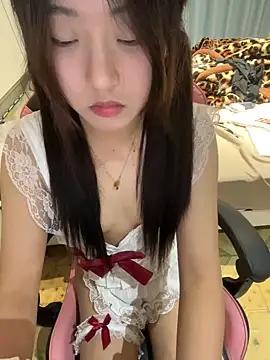 kkkiii889 from StripChat