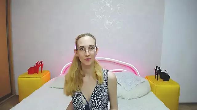 KlaryBrait webcams show profile image 