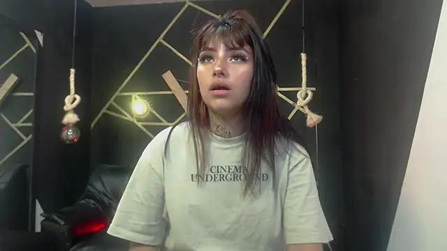 Koraa_ from StripChat is Freechat